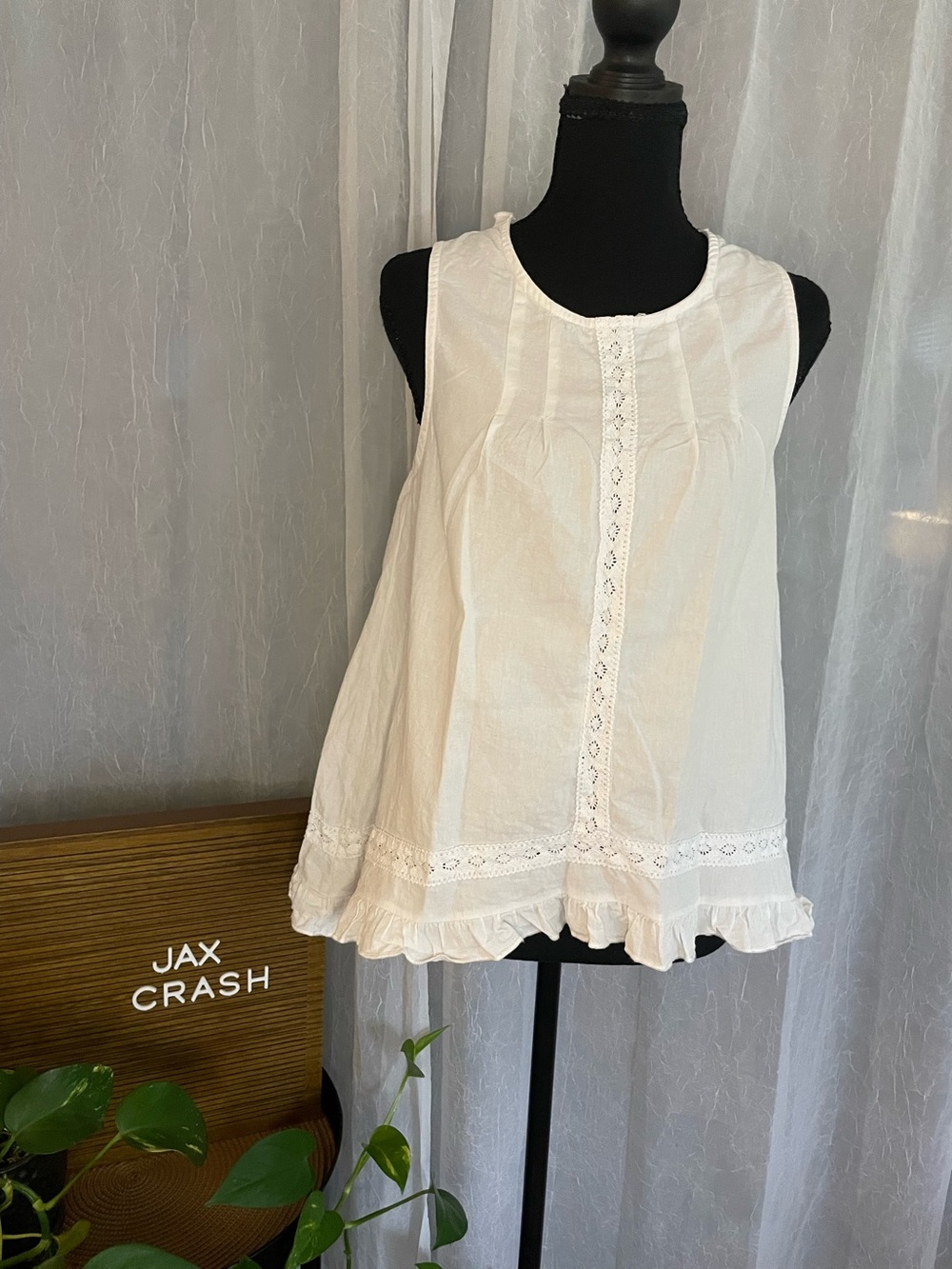 White Sleeveless Lace-Trim Swing Top